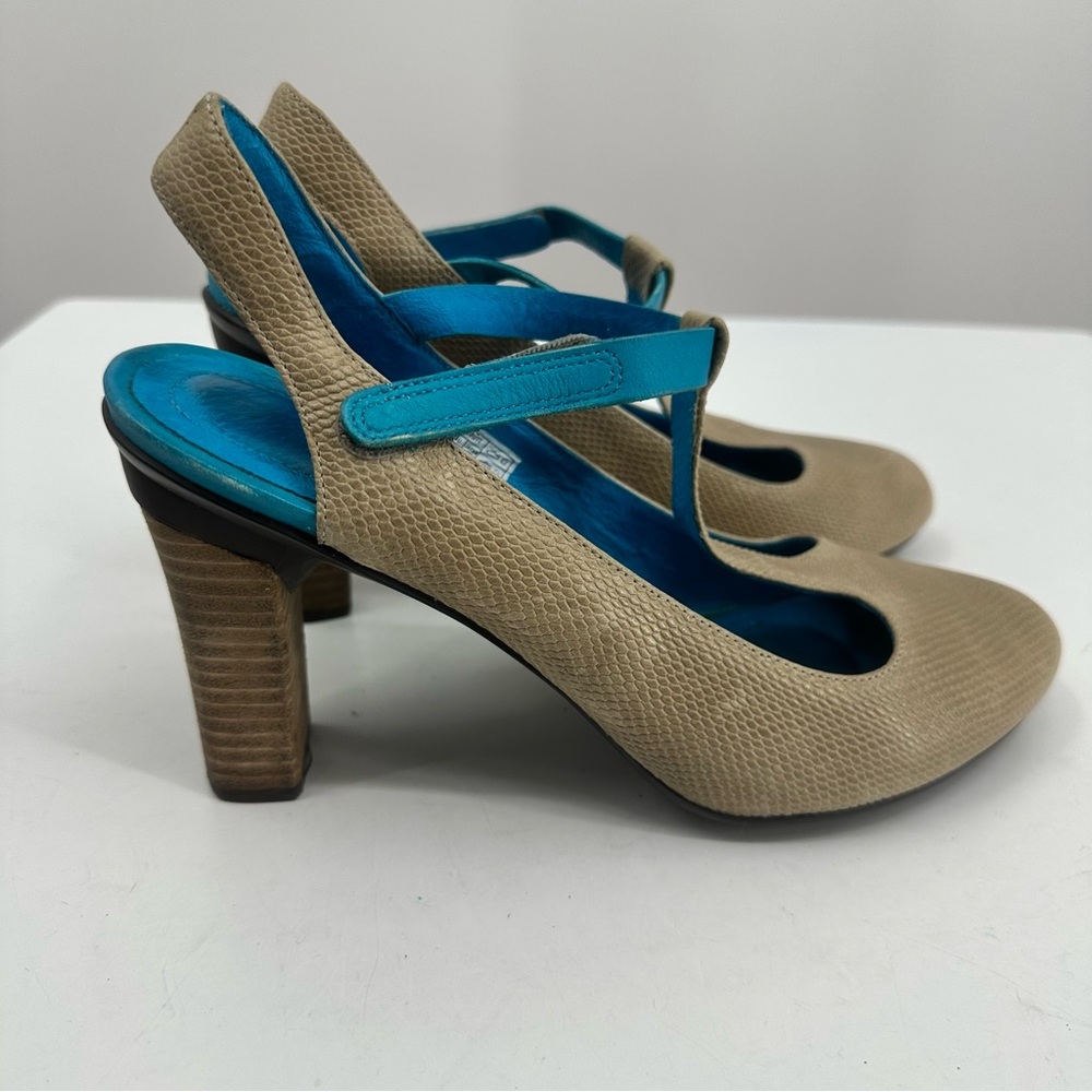 TSUBO Anara Mary Jane Heels Sandals Putty Teal Blue T Strap Heel Womens 8 - Picture 6 of 9